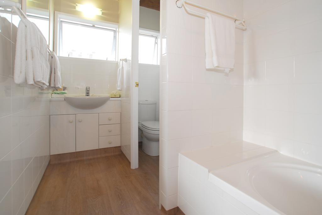 Takapuna Motor Lodge Окленд Экстерьер фото