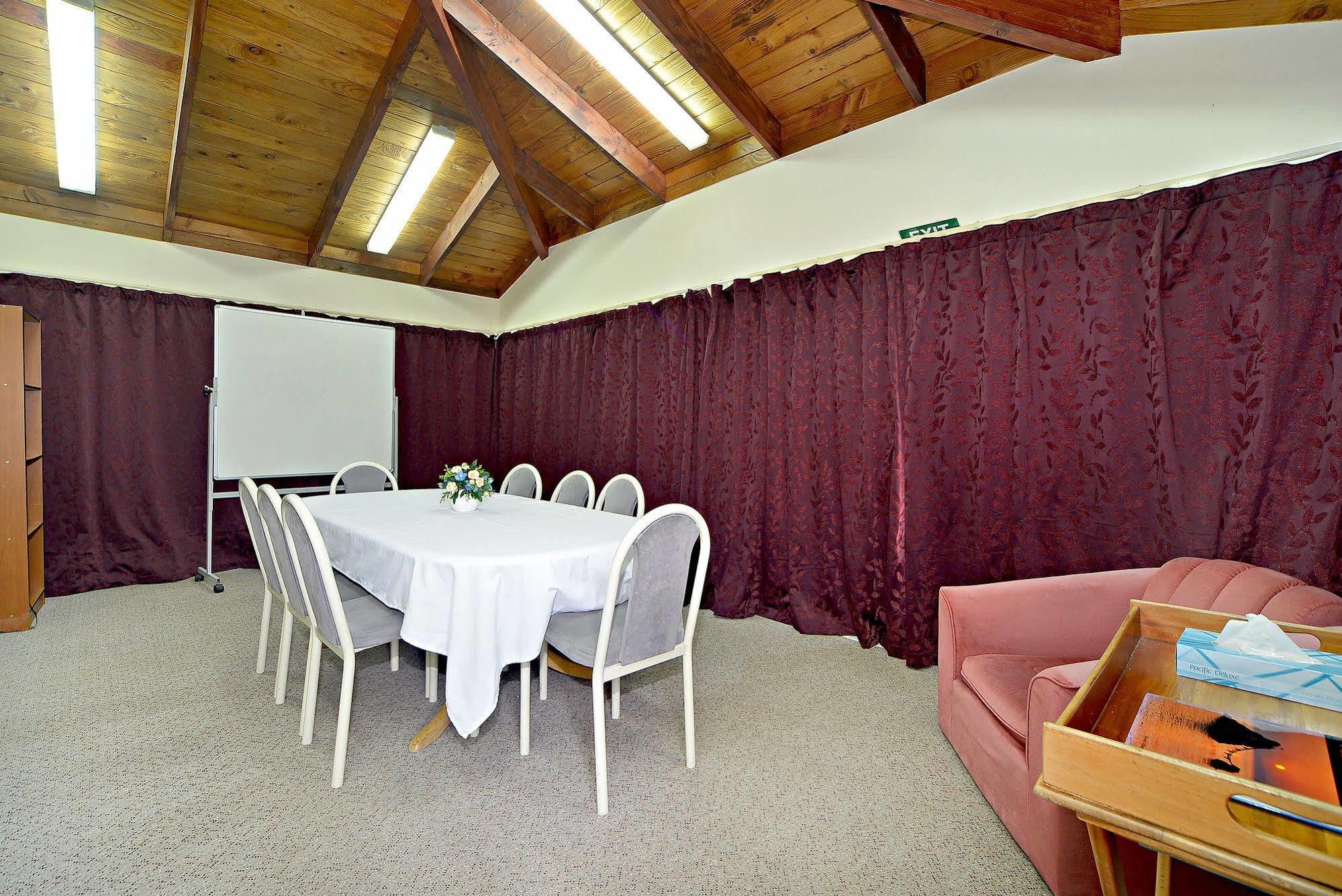 Takapuna Motor Lodge Окленд Экстерьер фото