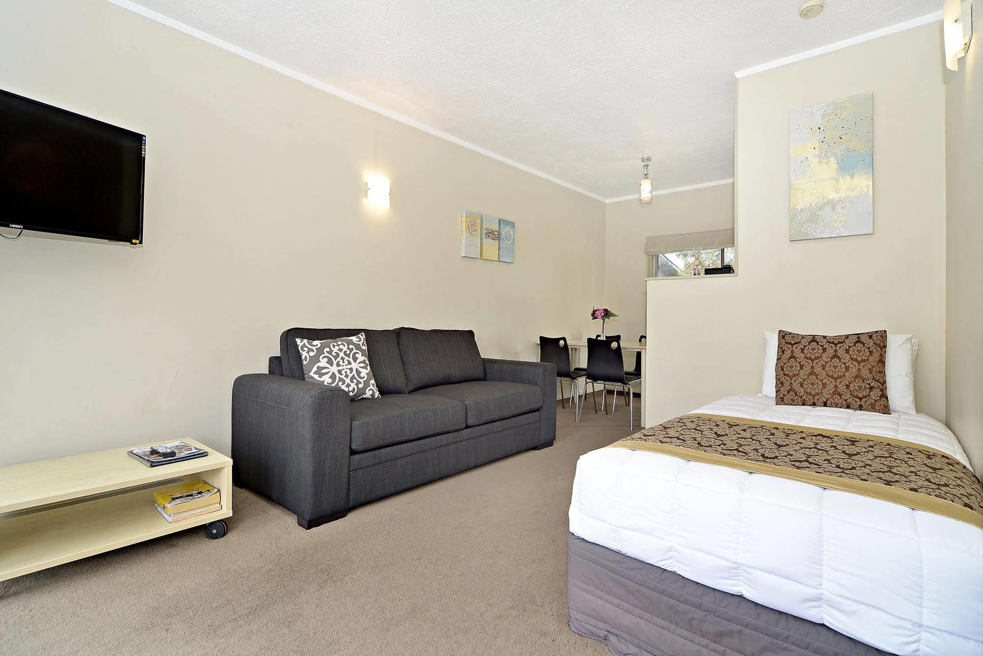Takapuna Motor Lodge Окленд Экстерьер фото