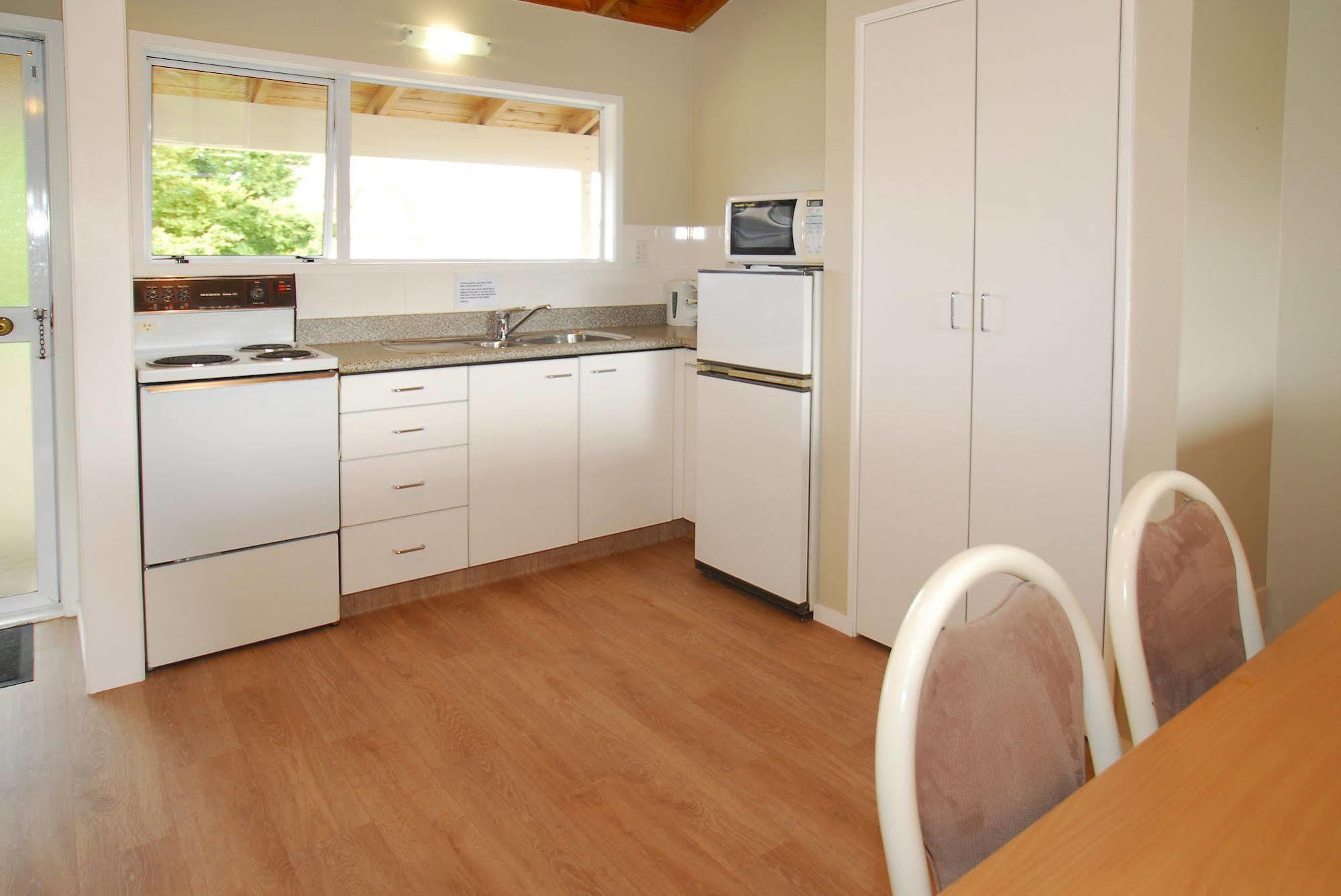 Takapuna Motor Lodge Окленд Экстерьер фото